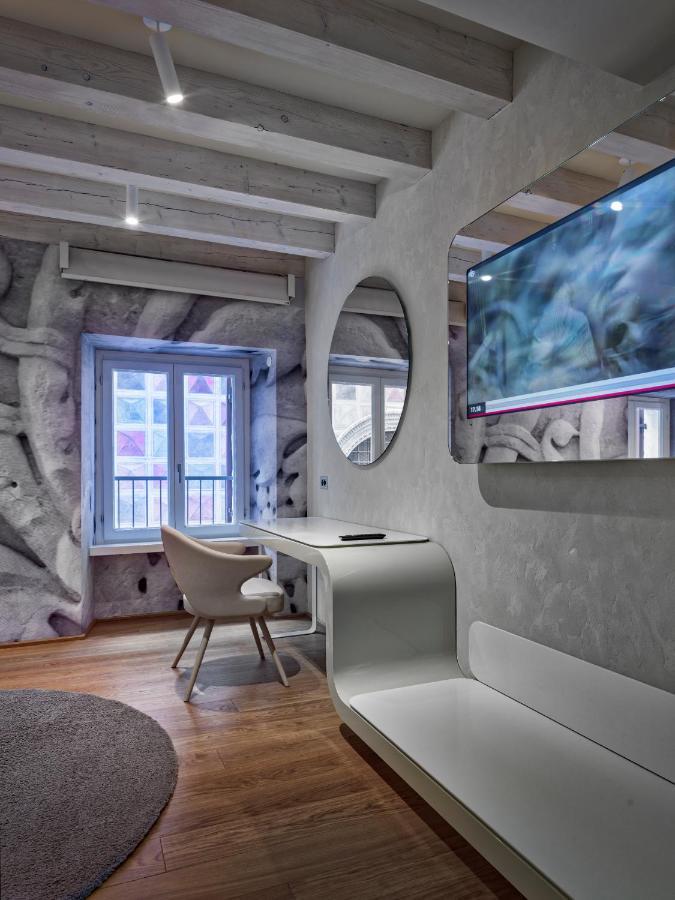 Lords Of Verona Luxury Apartments Exteriör bild