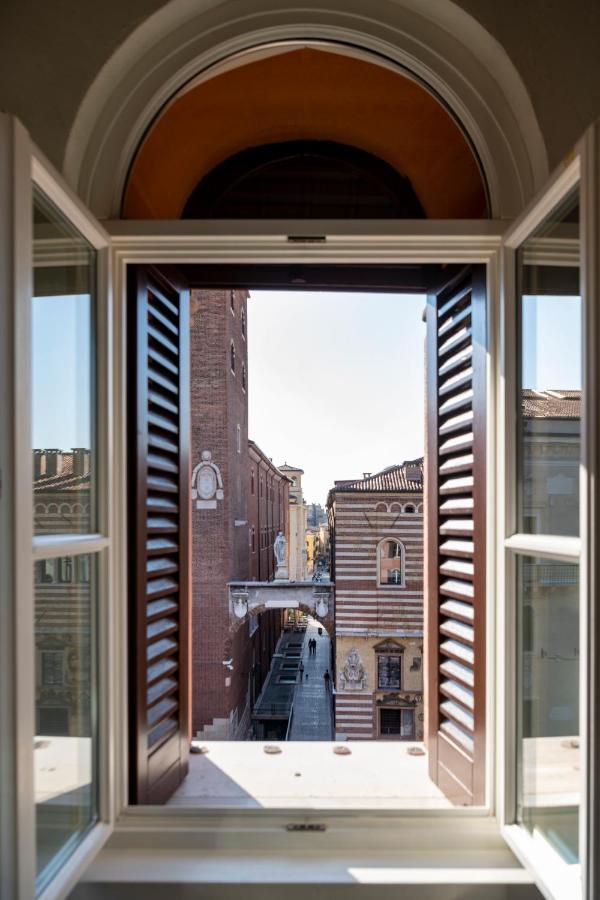 Lords Of Verona Luxury Apartments Exteriör bild