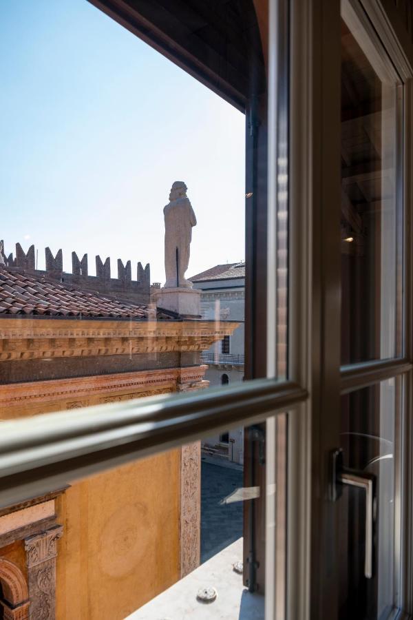 Lords Of Verona Luxury Apartments Exteriör bild
