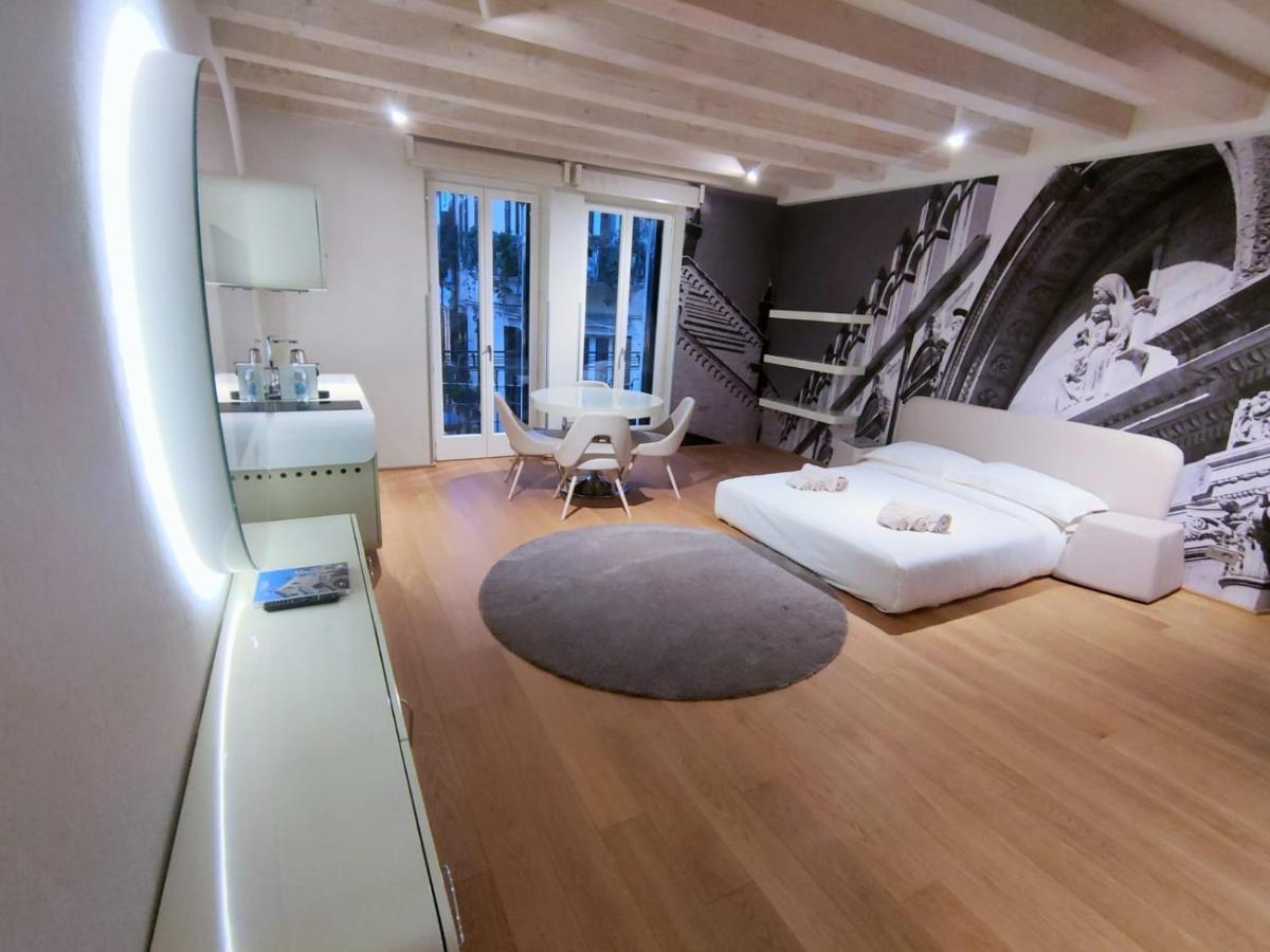 Lords Of Verona Luxury Apartments Exteriör bild